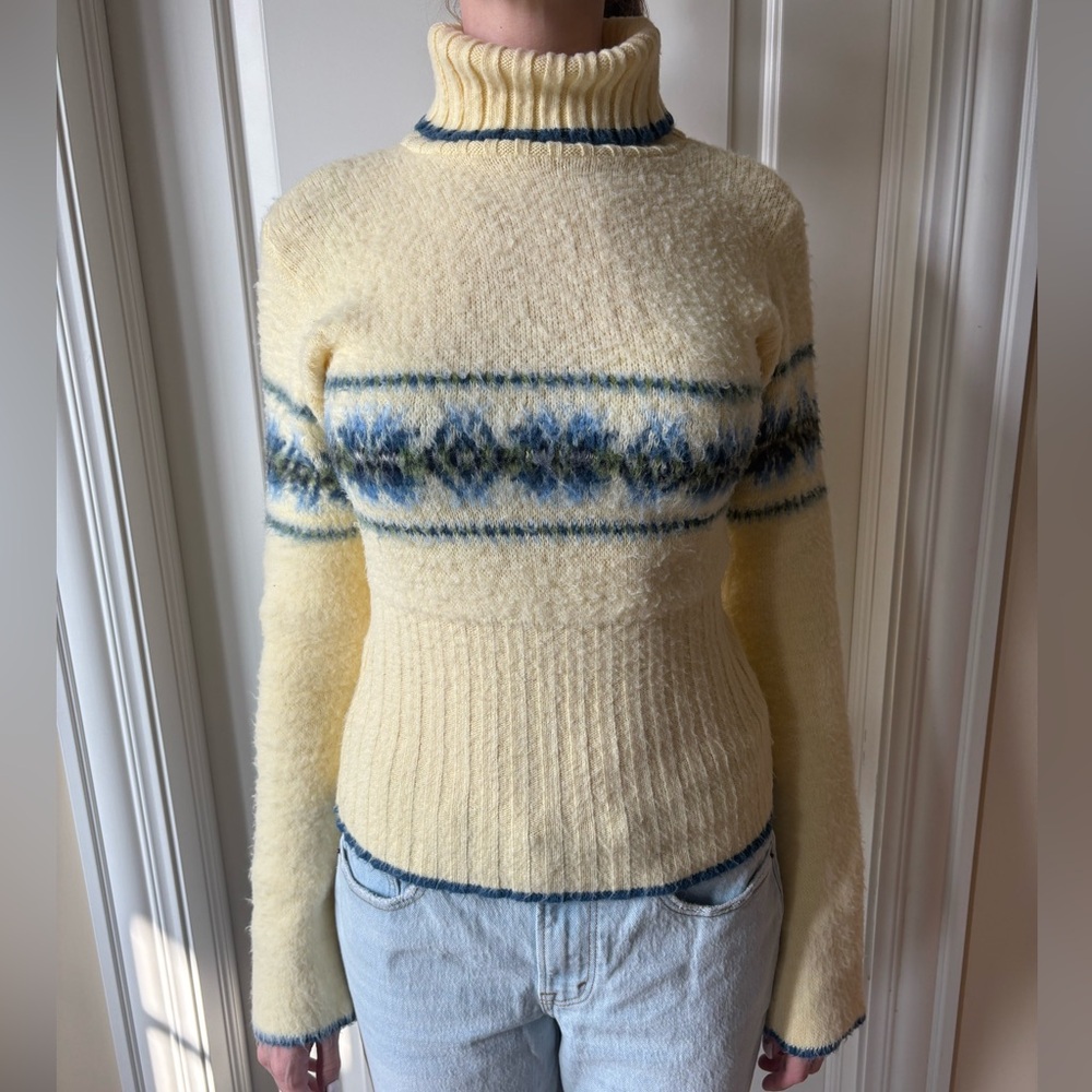 Women's Yellow and Blue Turtleneck Sweater Fair Isle Scuzzy Bell Sleeves Winter